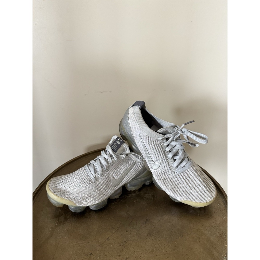 Nike Air Shoes Running Sports Athletic Women's Size 8 Silver